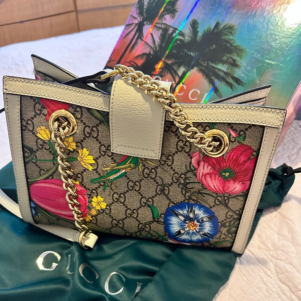 Gucci authentic GG floral shoulder bag